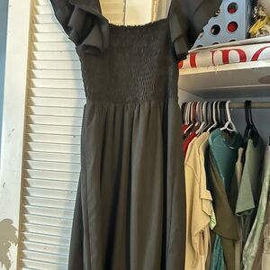 SHEIN Black Midi Dress with Ruffled Sleeves